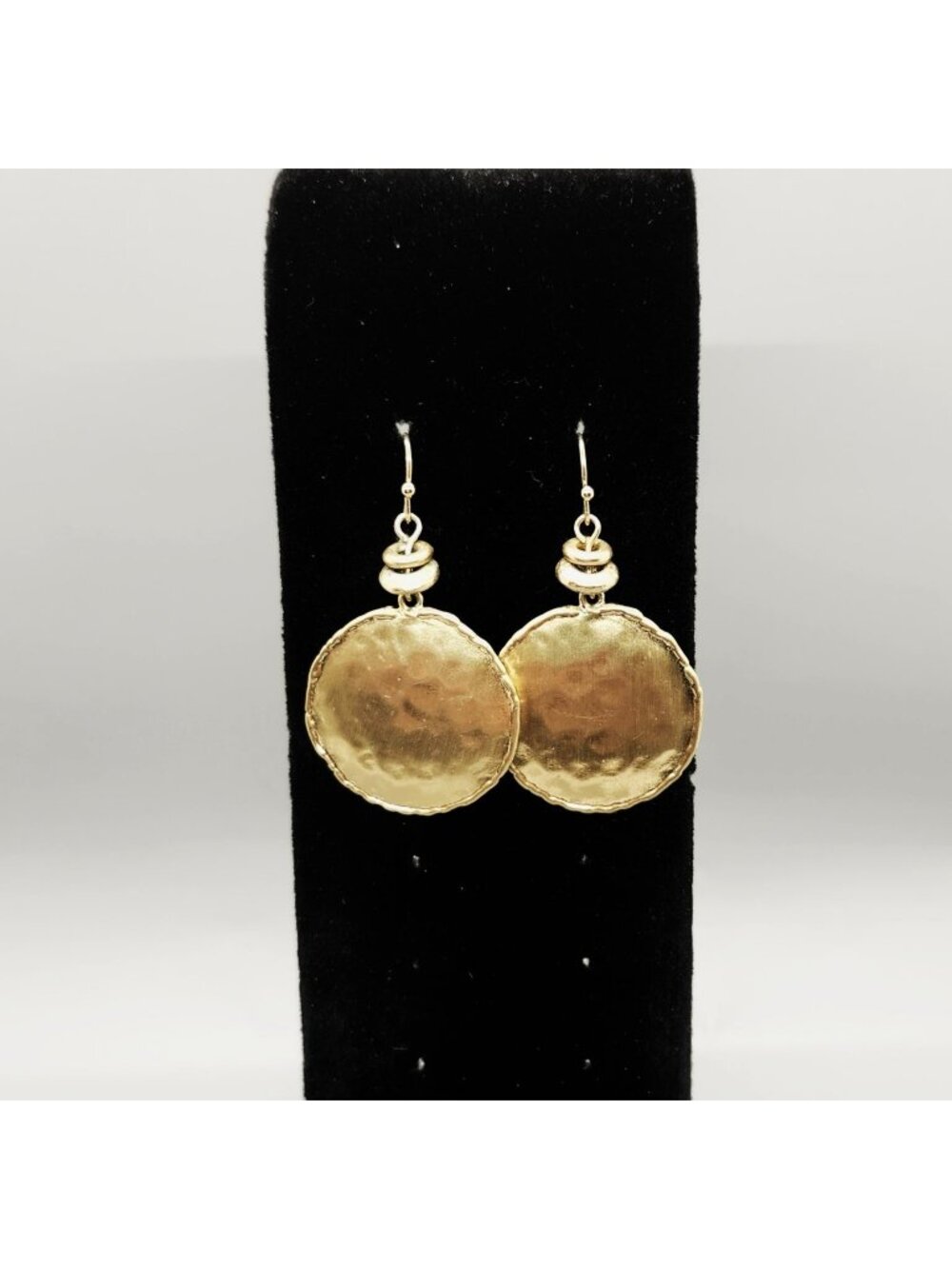 Chico's Dangle Disc Earrings 1.75" L Hammered Gold Tone White Bead